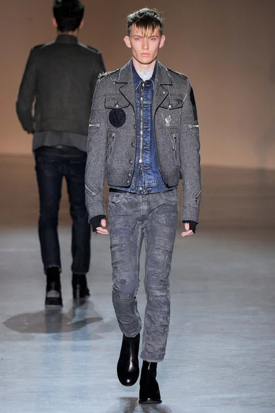 Look 8